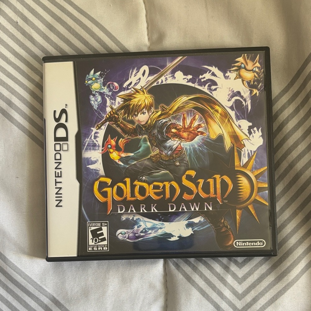 Nintendo DS Golden Sun: Dark Dawn - Black and Gold